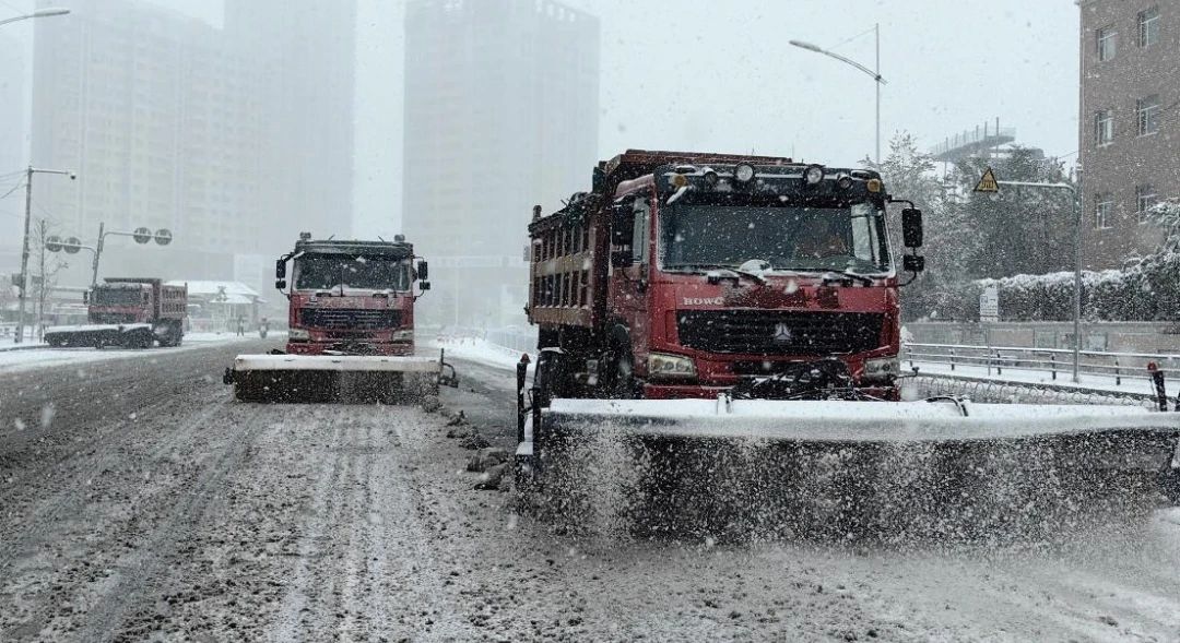 迎戰(zhàn)暴雪！德恒裝備助力東北除雪首戰(zhàn)告捷！